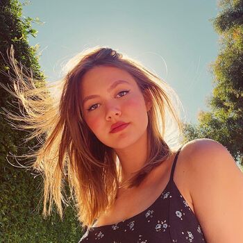 Iris apatow leaked private photo uncensored HD quality