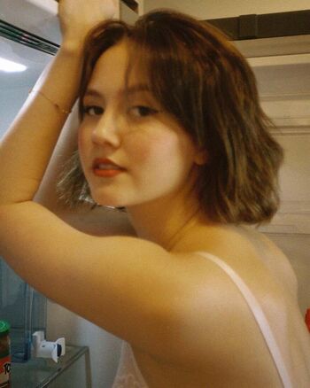 Iris apatow leaked private photo uncensored HD quality
