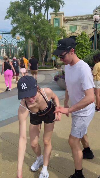 Isabeau levito leaked private photo uncensored HD quality