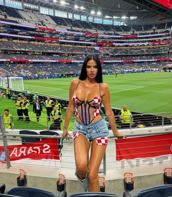 Ivana knoll page leaked private photo uncensored HD quality