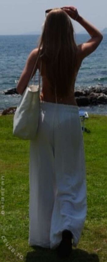 Izaandelle leaked private photo uncensored HD quality