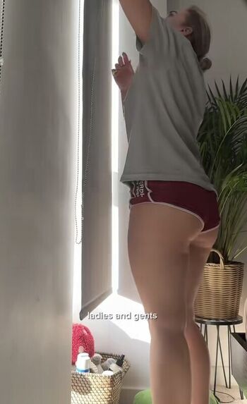 Izzy swin page leaked private photo uncensored HD quality