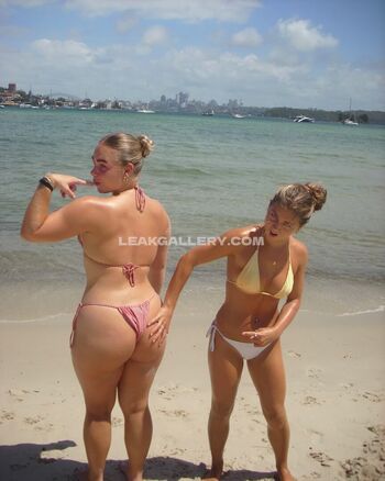 Izzy swin page leaked private photo uncensored HD quality