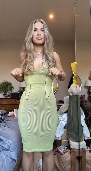 Izzy swin page leaked private photo uncensored HD quality