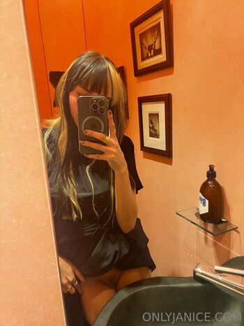 Janice griffith  page leaked private photo uncensored HD quality