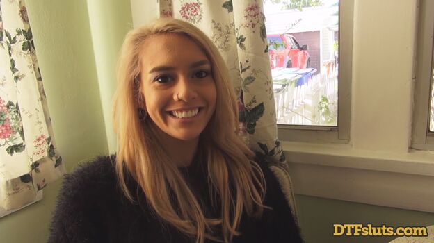 Janice griffith leaked private photo uncensored HD quality