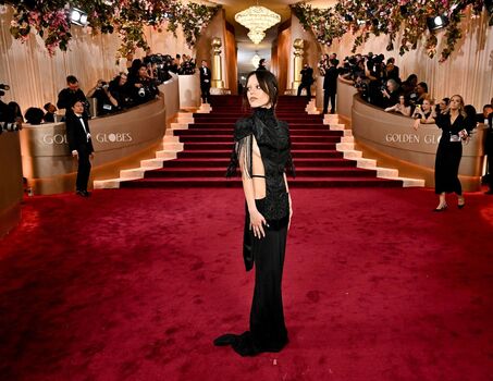 Jenna ortega  page leaked private photo uncensored HD quality