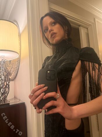 Jenna ortega  page leaked private photo uncensored HD quality