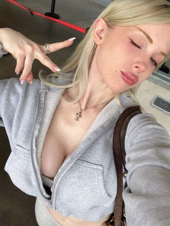 Jennalynnmeowri leaked private photo uncensored HD quality