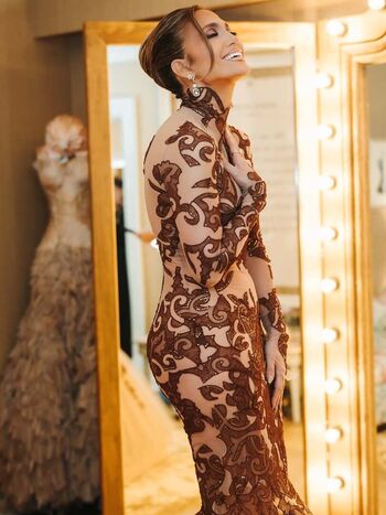 Jennifer lopez  page leaked private photo uncensored HD quality