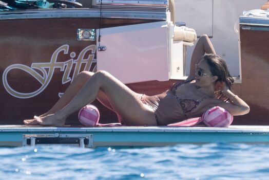 Jessica alba  page leaked private photo uncensored HD quality