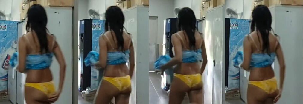 Jinnytty leaked private photo uncensored HD quality