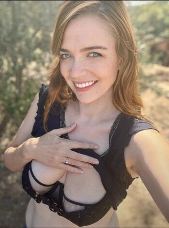 Jolievalentine leaked private photo uncensored HD quality