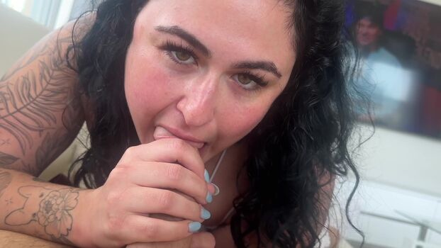 Josiejaxxon hotwife leaked private photo uncensored HD quality