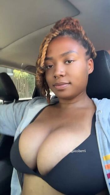 Juicciberrii leaked private photo uncensored HD quality