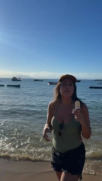 Julia alvarenga page leaked private photo uncensored HD quality