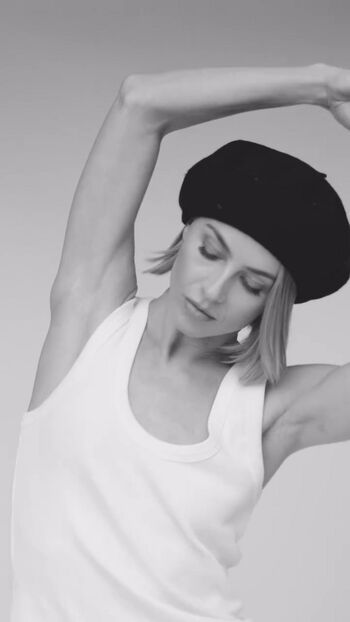 Julianne hough page leaked private photo uncensored HD quality