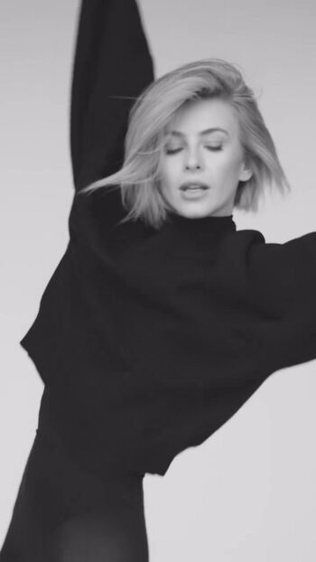 Julianne hough page leaked private photo uncensored HD quality