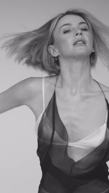 Julianne hough page leaked private photo uncensored HD quality
