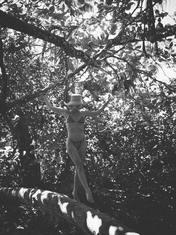 Julianne hough page leaked private photo uncensored HD quality