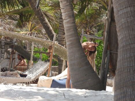 Julianne hough leaked private photo uncensored HD quality