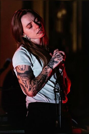 Julien baker leaked private photo uncensored HD quality