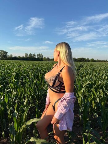Justvegaa leaked private photo uncensored HD quality