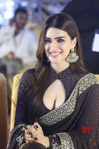 Kairavi dayal leaked private photo uncensored HD quality