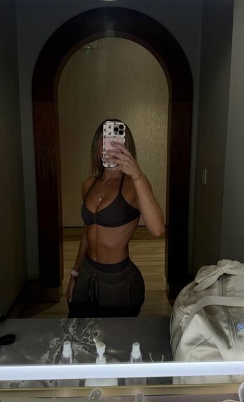 Kararoselynd leaked private photo uncensored HD quality