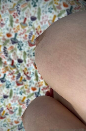 Kasiedilla leaked private photo uncensored HD quality