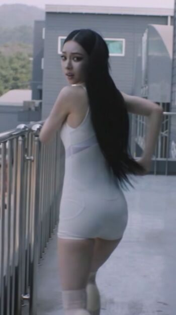 Katarinabluu  page leaked private photo uncensored HD quality