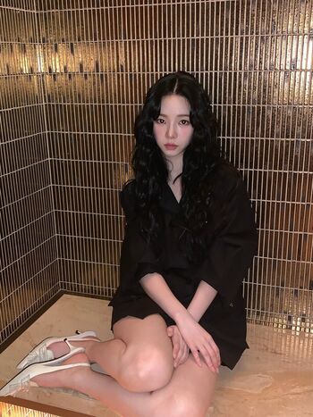 Katarinabluu  page leaked private photo uncensored HD quality