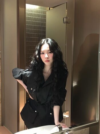 Katarinabluu  page leaked private photo uncensored HD quality