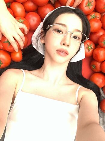 Katarinabluu  page leaked private photo uncensored HD quality