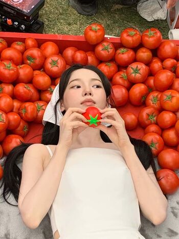 Katarinabluu  page leaked private photo uncensored HD quality