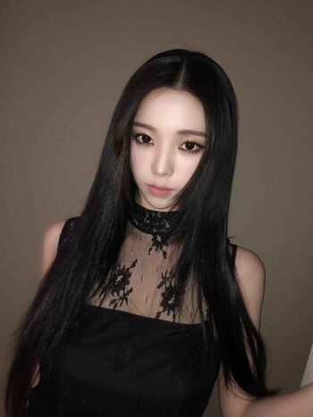 Katarinabluu  page leaked private photo uncensored HD quality