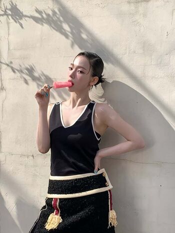 Katarinabluu  page leaked private photo uncensored HD quality