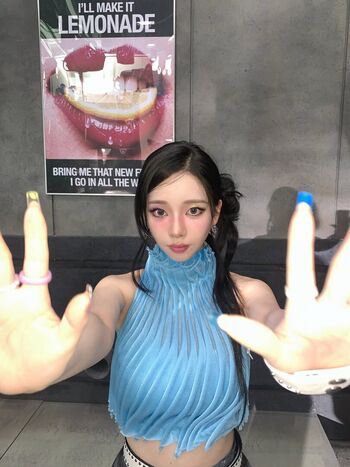 Katarinabluu  page leaked private photo uncensored HD quality