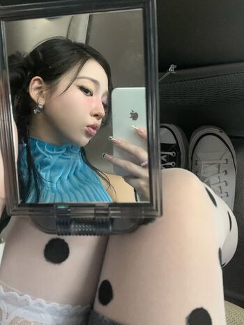 Katarinabluu  page leaked private photo uncensored HD quality