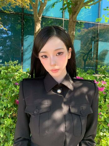 Katarinabluu  page leaked private photo uncensored HD quality