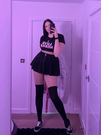 Katie woolls  page leaked private photo uncensored HD quality