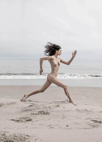 Kendall jenner  page leaked private photo uncensored HD quality