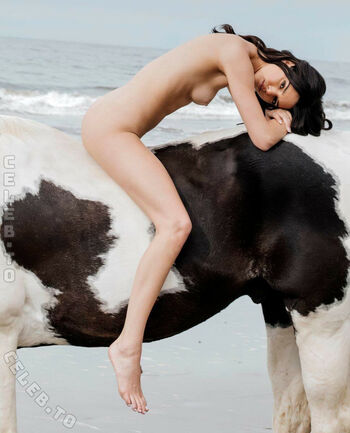 Kendall jenner  page leaked private photo uncensored HD quality