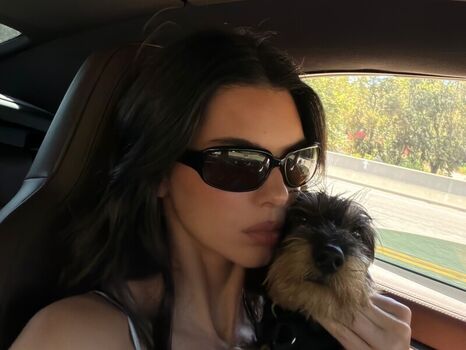Kendall jenner  page leaked private photo uncensored HD quality