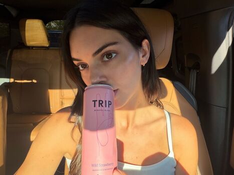 Kendall jenner leaked private photo uncensored HD quality