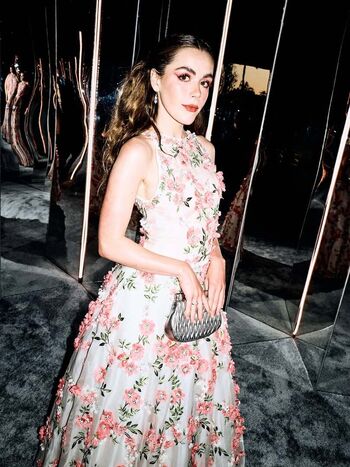 Kiernan shipka  page leaked private photo uncensored HD quality