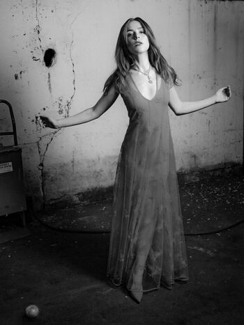 Kiernan shipka  page leaked private photo uncensored HD quality