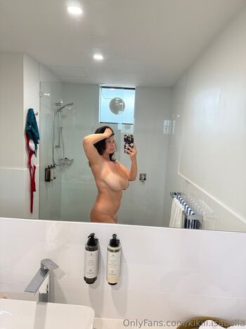 Kikiiscrying leaked private photo uncensored HD quality