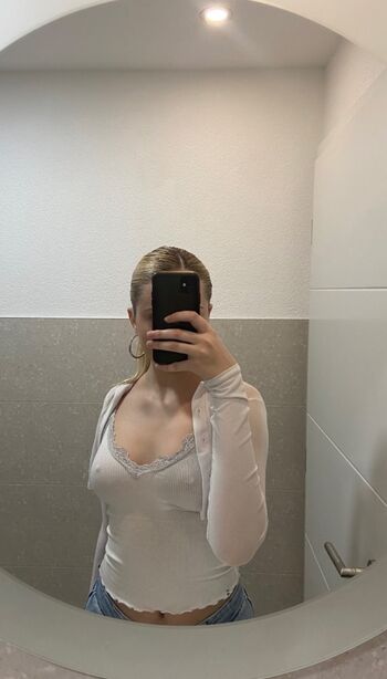 Kladuscanke leaked private photo uncensored HD quality