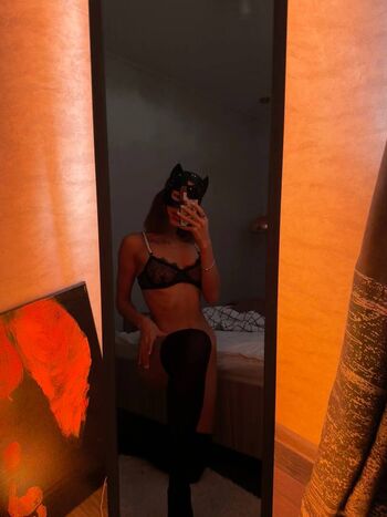 Kotik komfortik leaked private photo uncensored HD quality